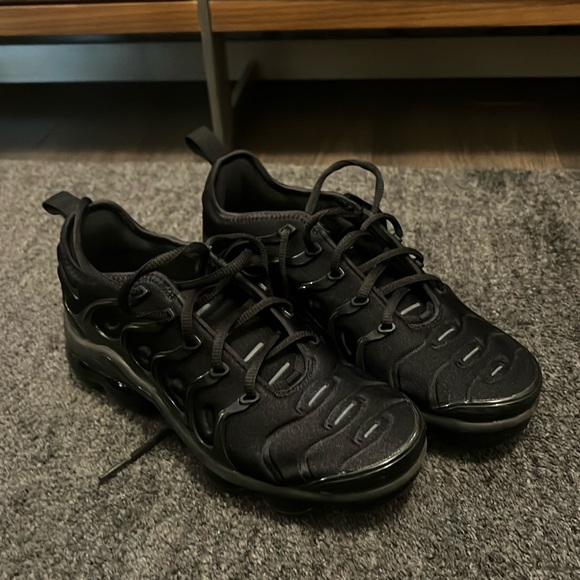 Nike Air VaporMax - men’s size 5.5, women’s size 7 - Picture 1 of 4
